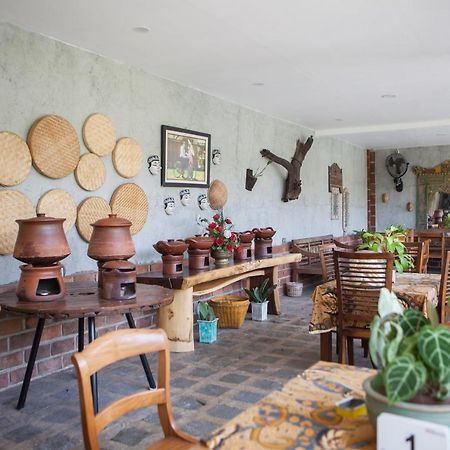 Reddoorz Plus Near Mall Roxy Banyuwangi Бануванги Екстериор снимка